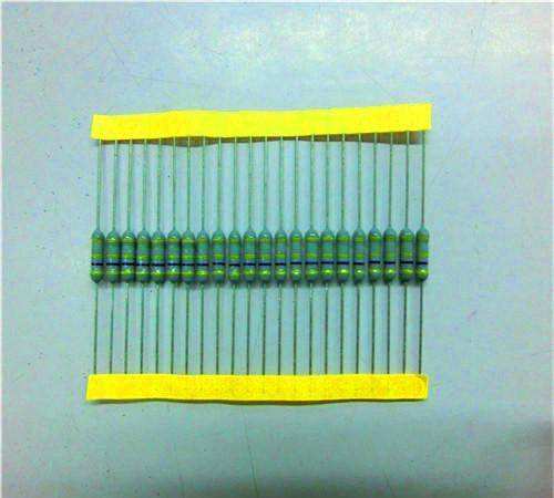 类似普通电阻器状的熔断电阻